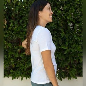 Favorite Classic Tee | Carly Jean Los Angeles